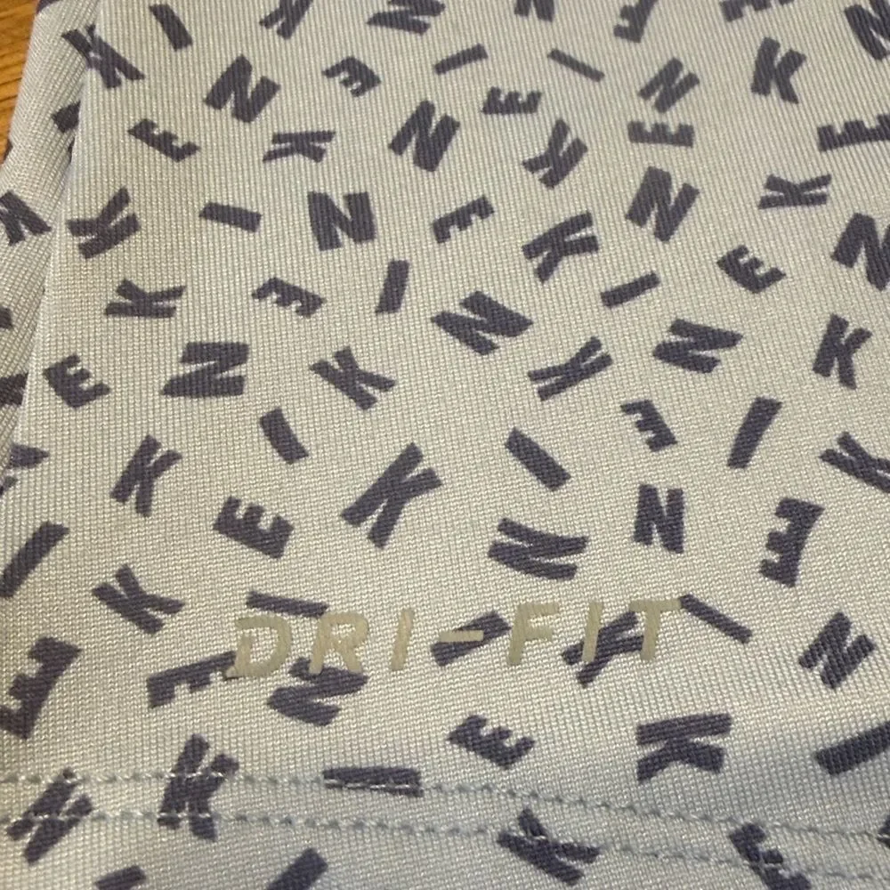 Nike White and Navy Patterned Tank Top